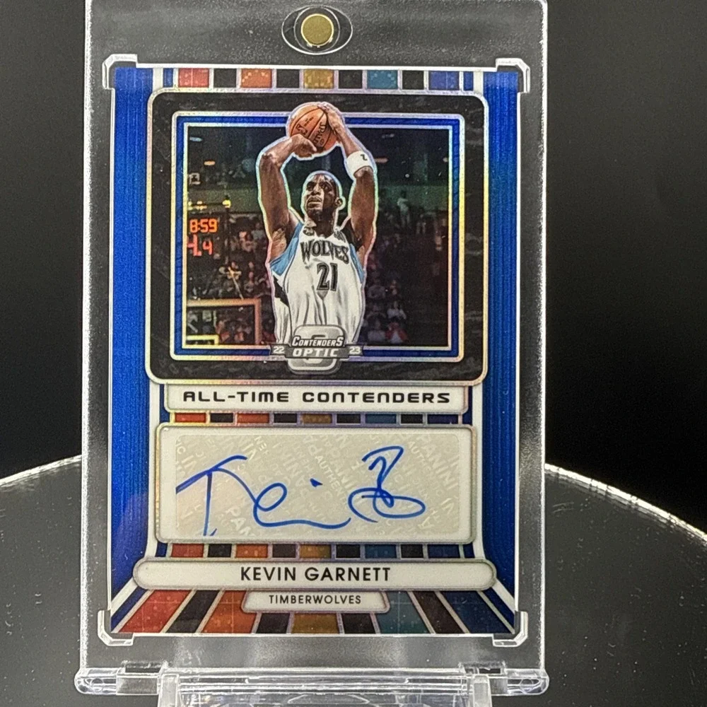 2022 Panini Contenders Optic Kevin Garnett On Card Auto Blue Prizm/49